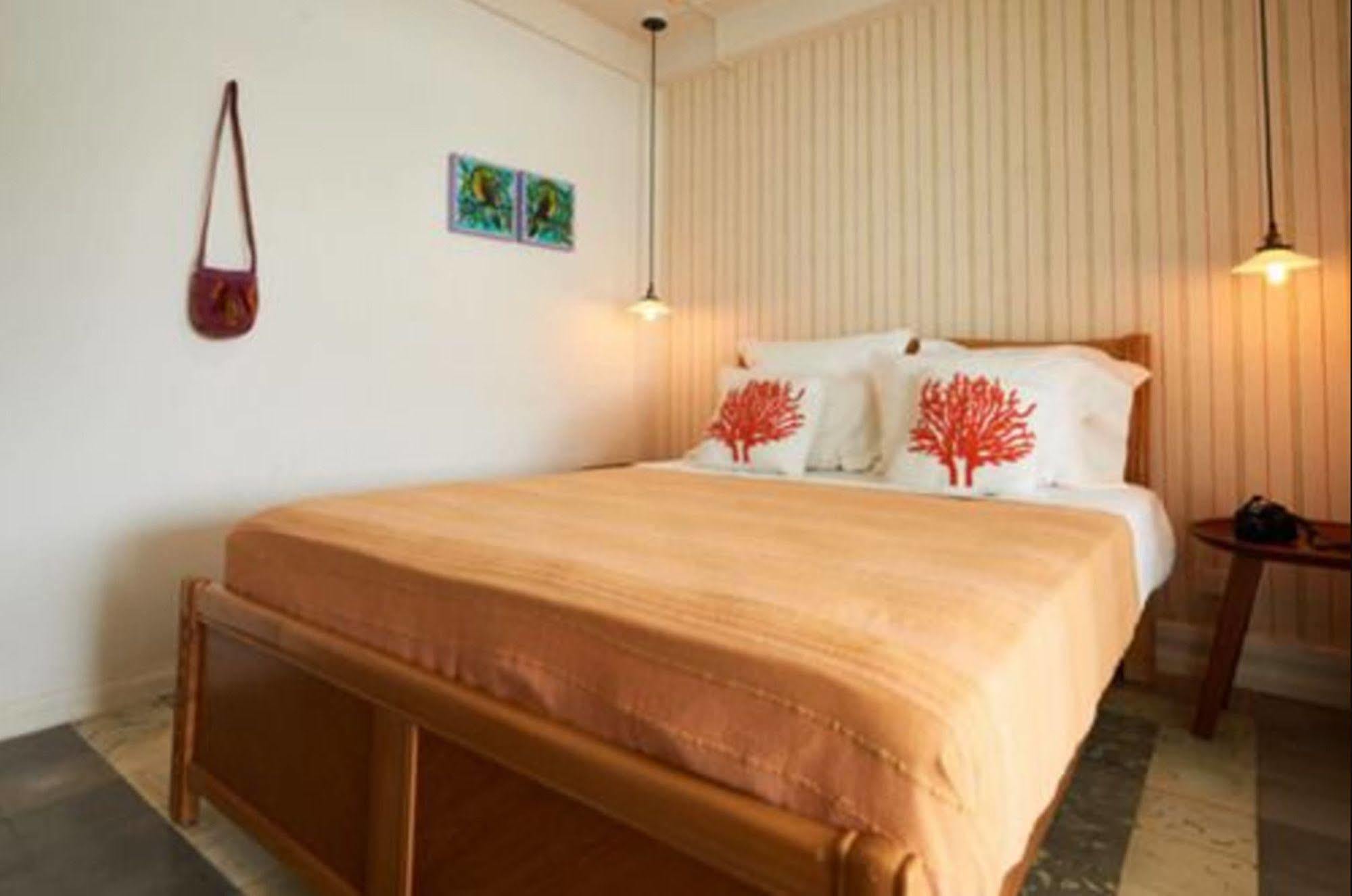 Casa Del Rayo Verde Hotelito Solidario Portobelo Exteriör bild