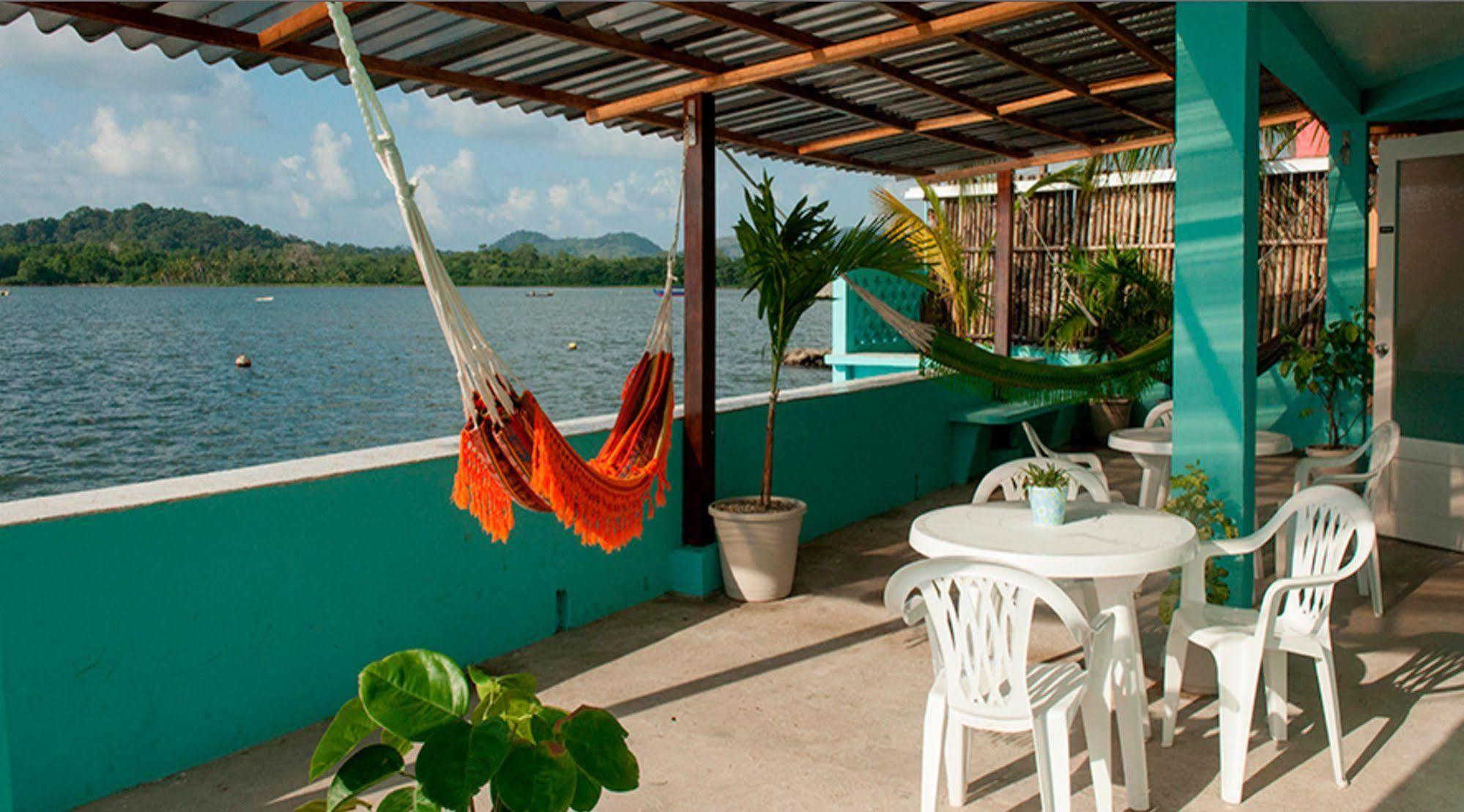 Casa Del Rayo Verde Hotelito Solidario Portobelo Exteriör bild